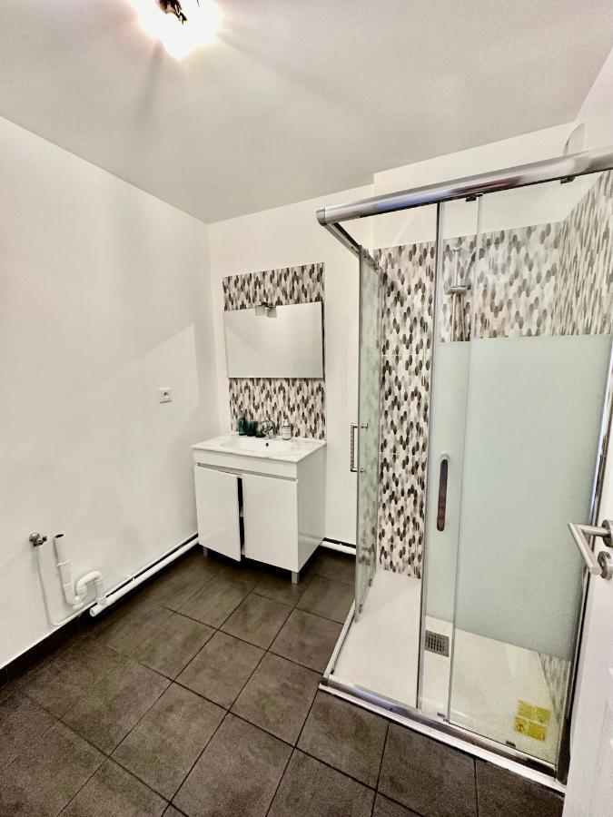 Magnificent Apart Paris Bagnolet 402 With View Exterior foto